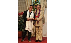 The Governor of Arunachal Pradesh, Shri JP Rajkhowa with Shri. Nishu Konia, Body builder on the occasion of Communal Harmony-Our Pride, Our Strength�, at Darbar Hall, Raj Bhavan, Itanagar on 19th February 2016.